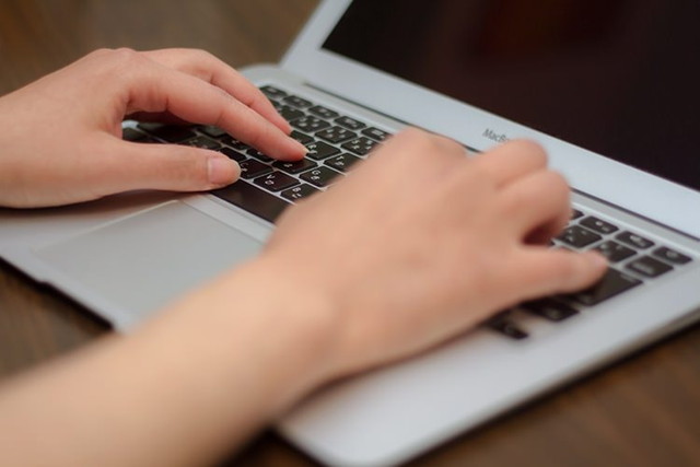 ノートパソコン